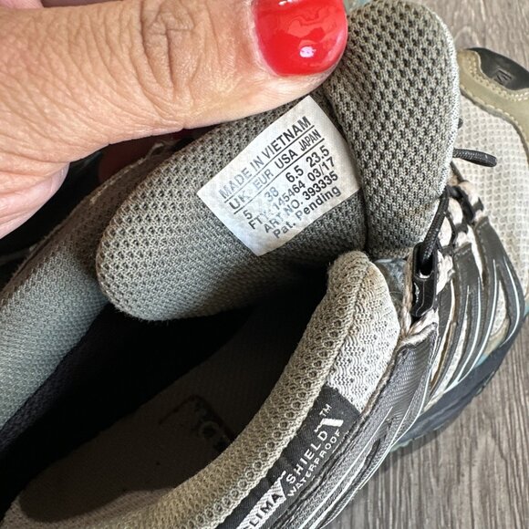 Salomon Athletic Shoes in Gray and Blue - Picture 8 of 9